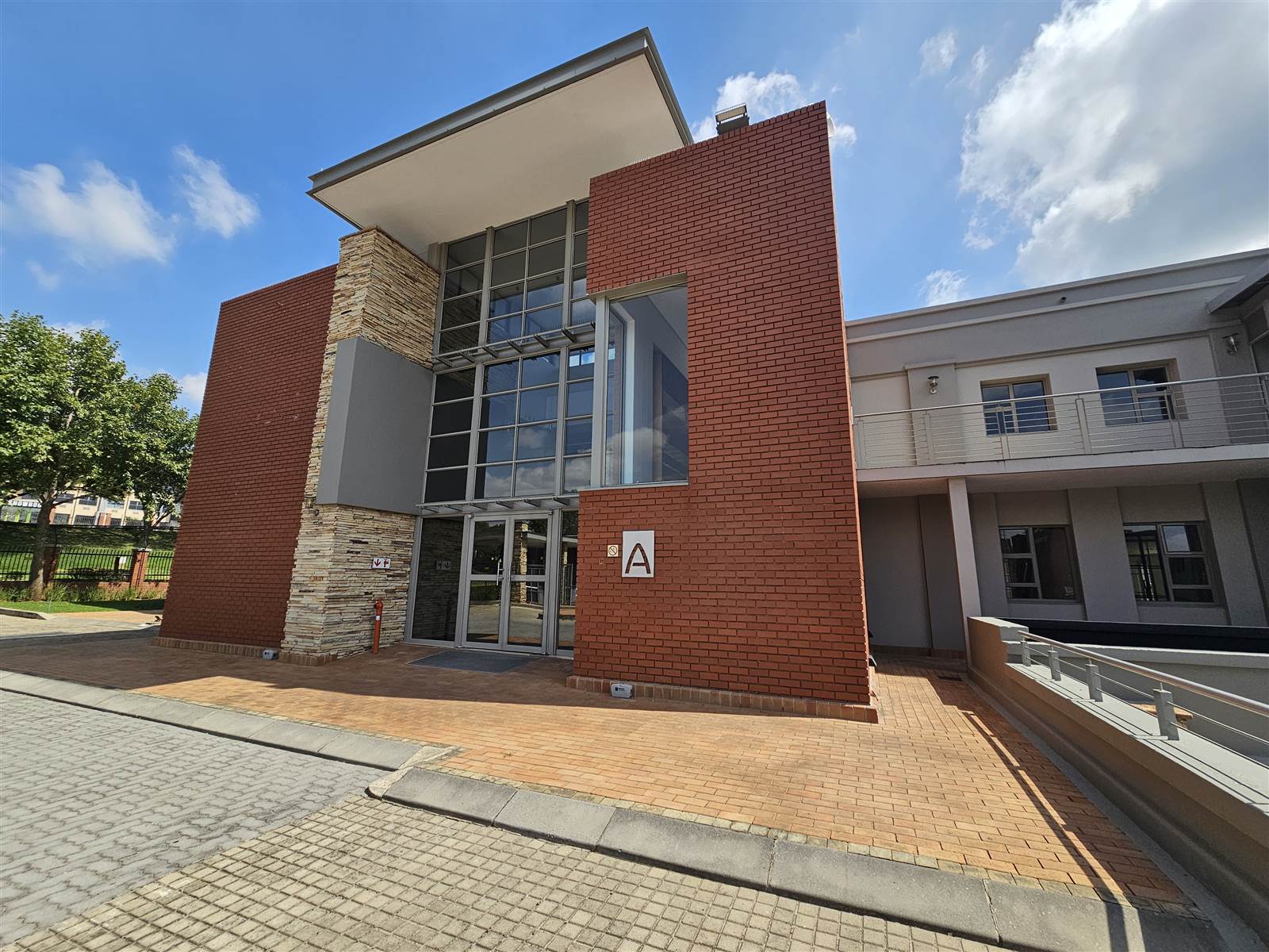 766.8  m² Commercial space in Bryanston photo number 21