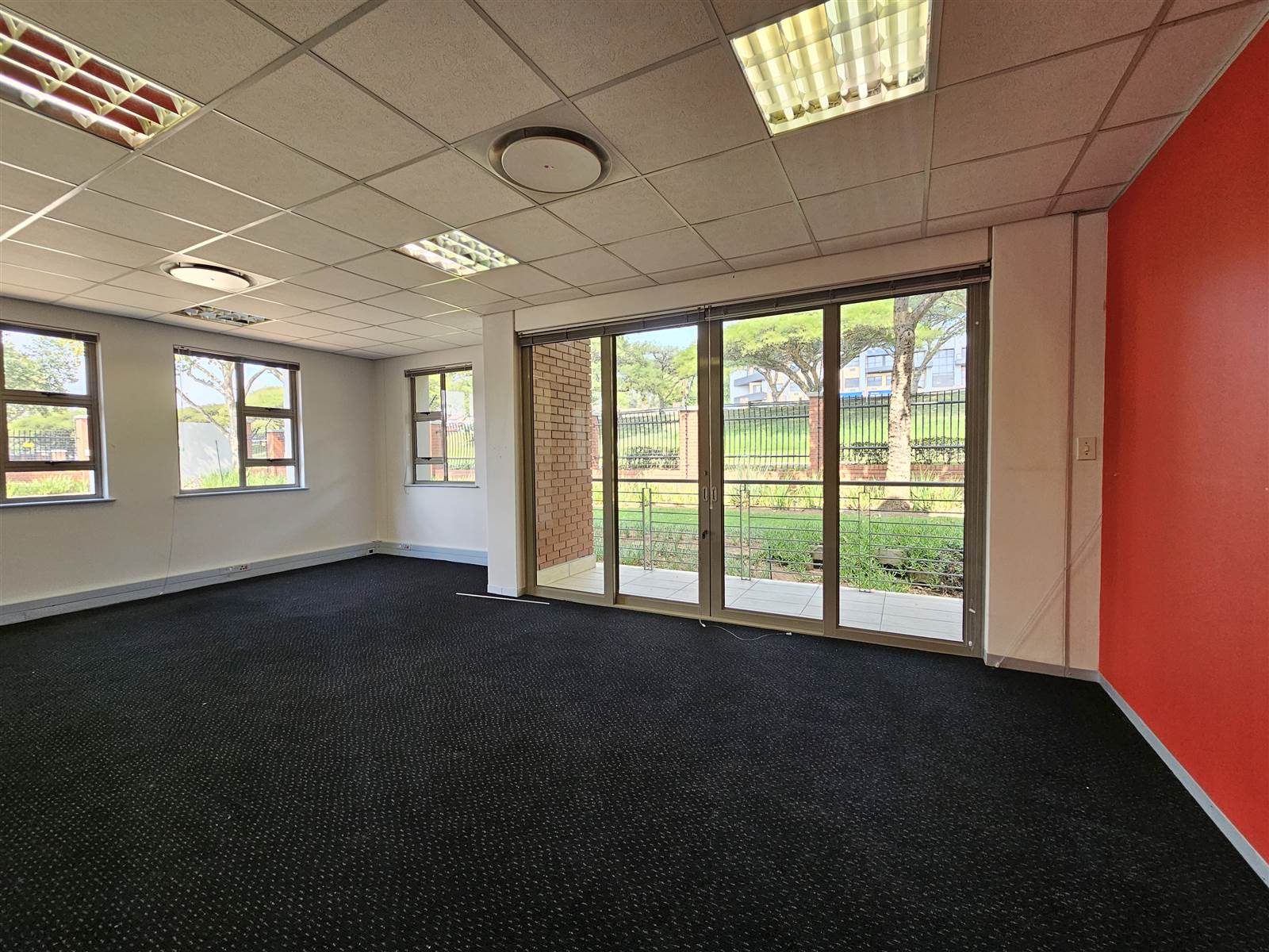 766.8  m² Commercial space in Bryanston photo number 11