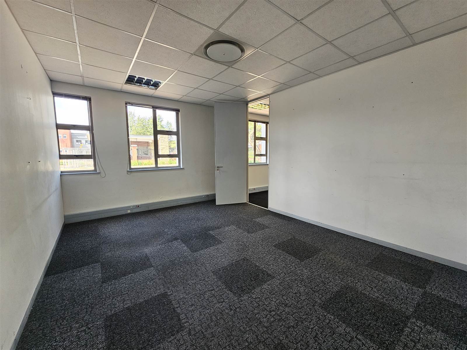 766.8  m² Commercial space in Bryanston photo number 10