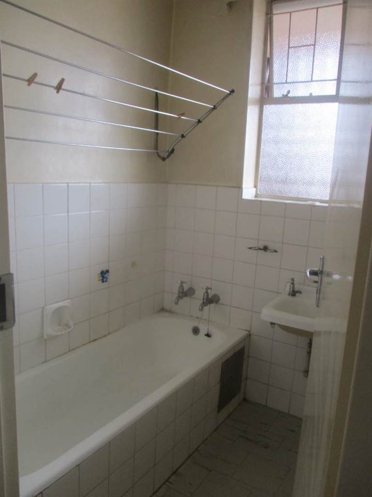 1.5 Bed Apartment in Pretoria Central photo number 15