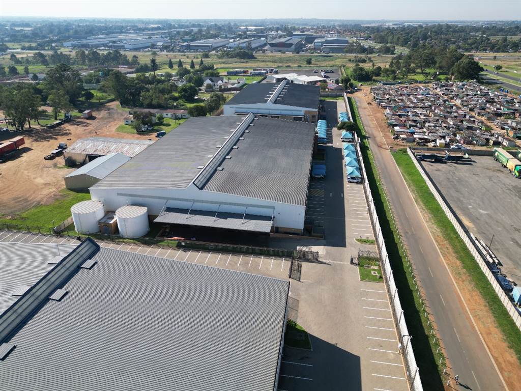 5336  m² Industrial space in Pomona AH photo number 2
