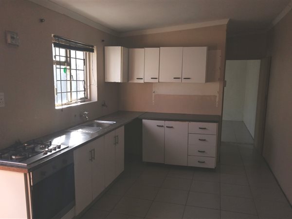 1 Bed Apartment in Strandfontein