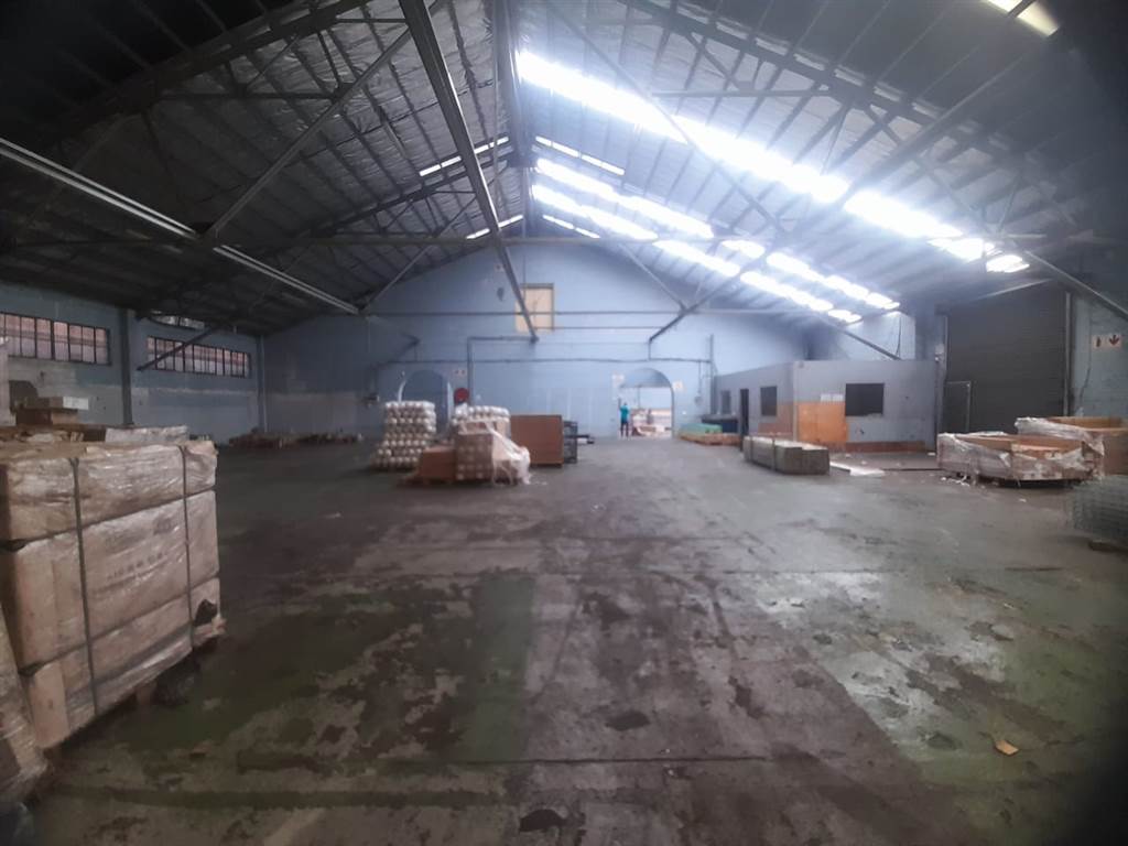 800  m² Industrial space in Congella photo number 5