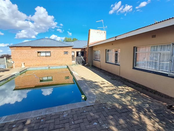 10 Bedroom House 10 Bedroom House