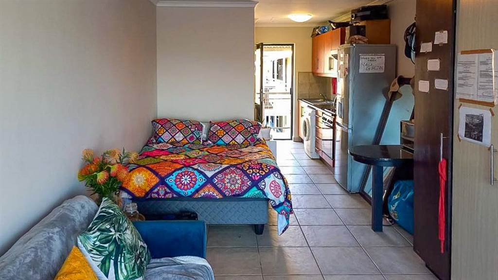 1 Bed Apartment in Northern Paarl photo number 8