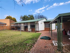 3 Bed House in Edelweiss