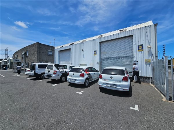 250  m² Industrial space