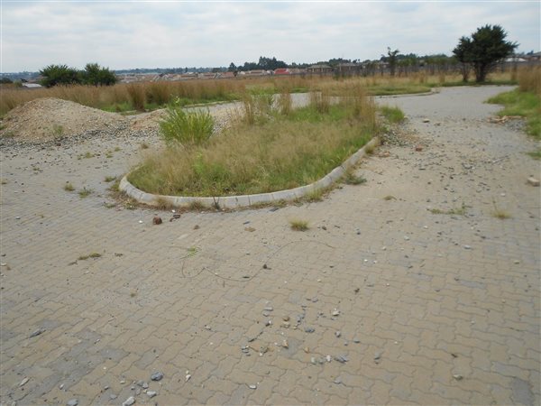 3.2 ha Land available in Sonneveld