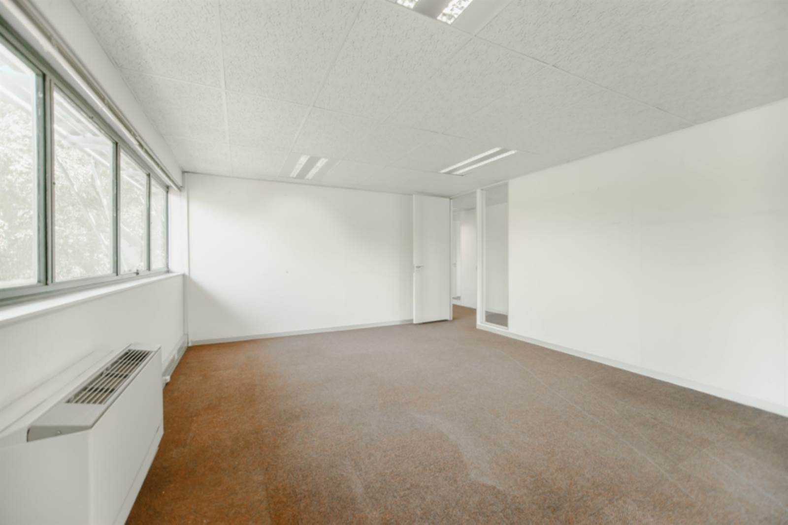 313  m² Commercial space in Randjespark photo number 10