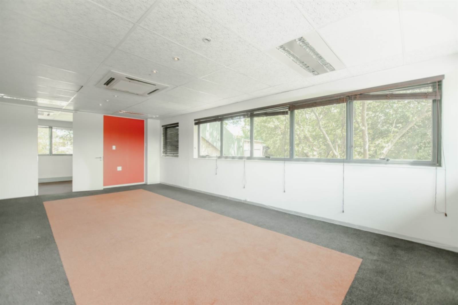313  m² Commercial space in Randjespark photo number 5