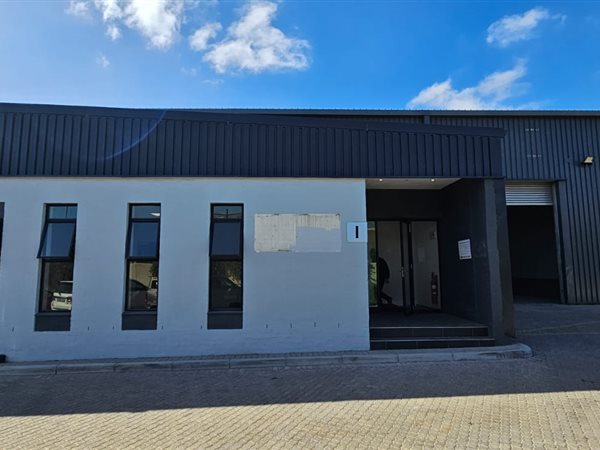 589  m² Industrial space in Milnerton