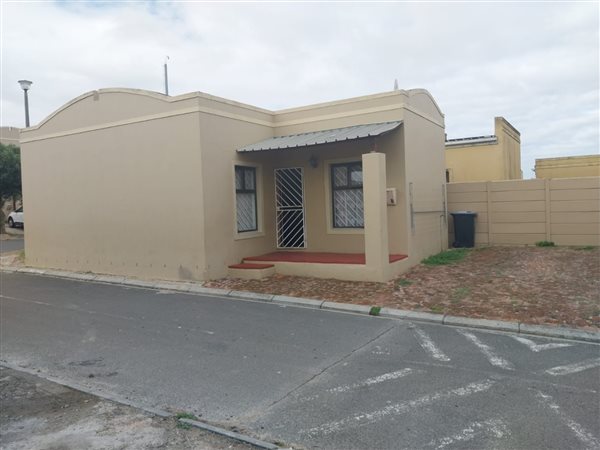 3 Bedroom House 3 Bedroom House