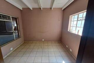 110  m² Industrial space in Nelspruit Central photo number 2