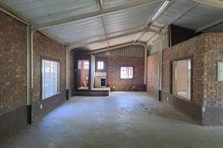 110  m² Industrial space in Nelspruit Central photo number 1