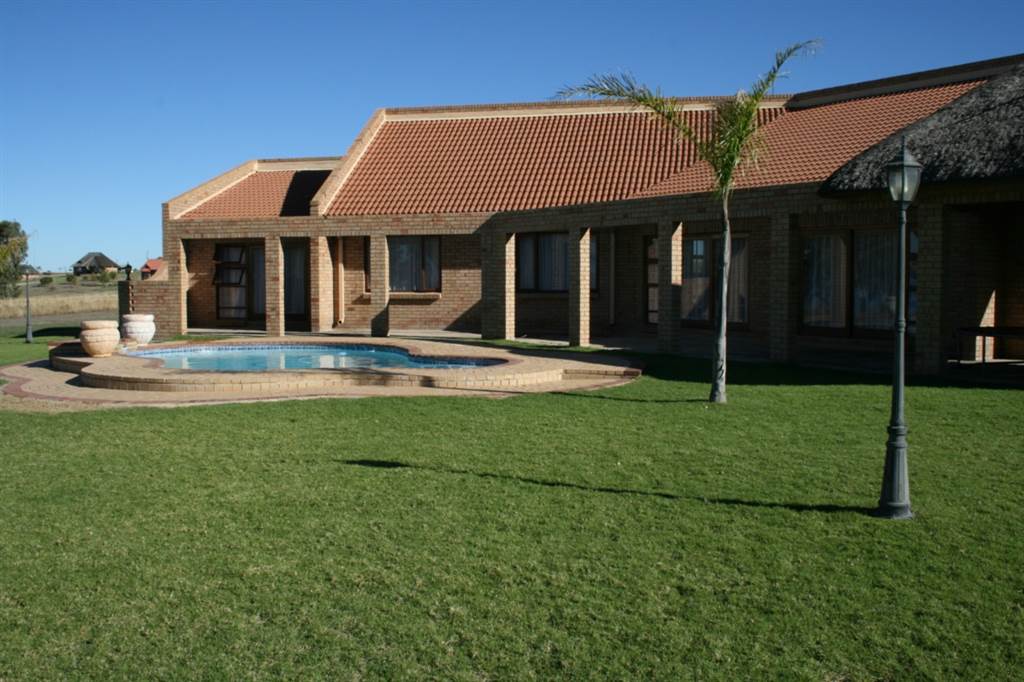 4 Bed House in Vaal Dam photo number 8