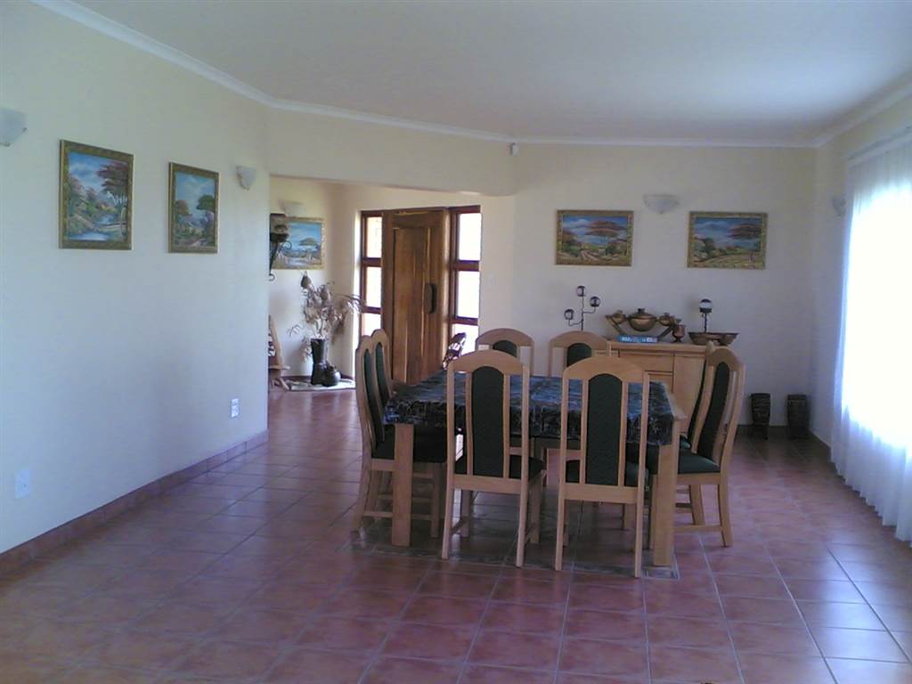 4 Bed House in Vaal Dam photo number 4
