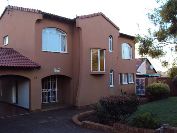 4 Bed House in Soweto Central