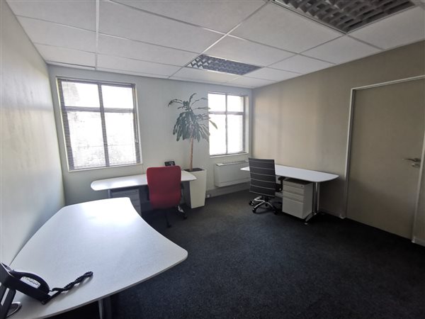 54  m² Office Space in Witkoppen
