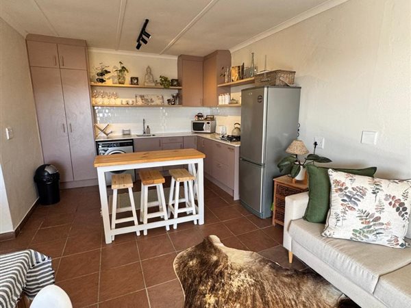 2 Bedroom House 2 Bedroom House
