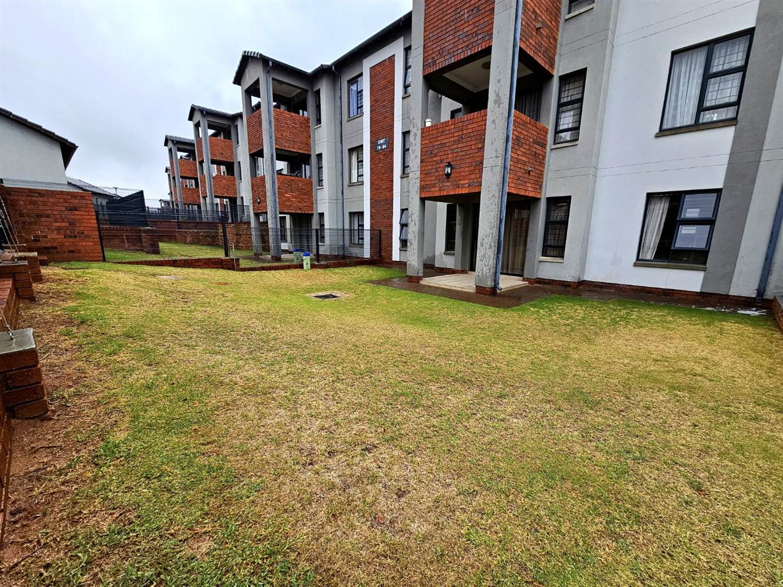 2 Bed Apartment in Amberfield photo number 20