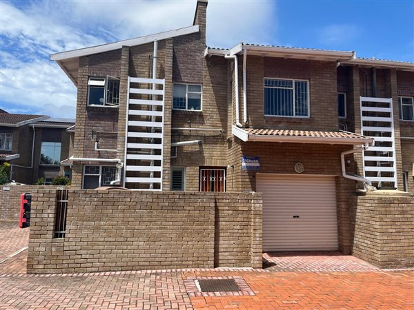 3 Bed Townhouse