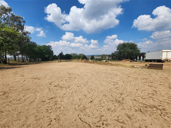 2 ha Land available in Kya Sands