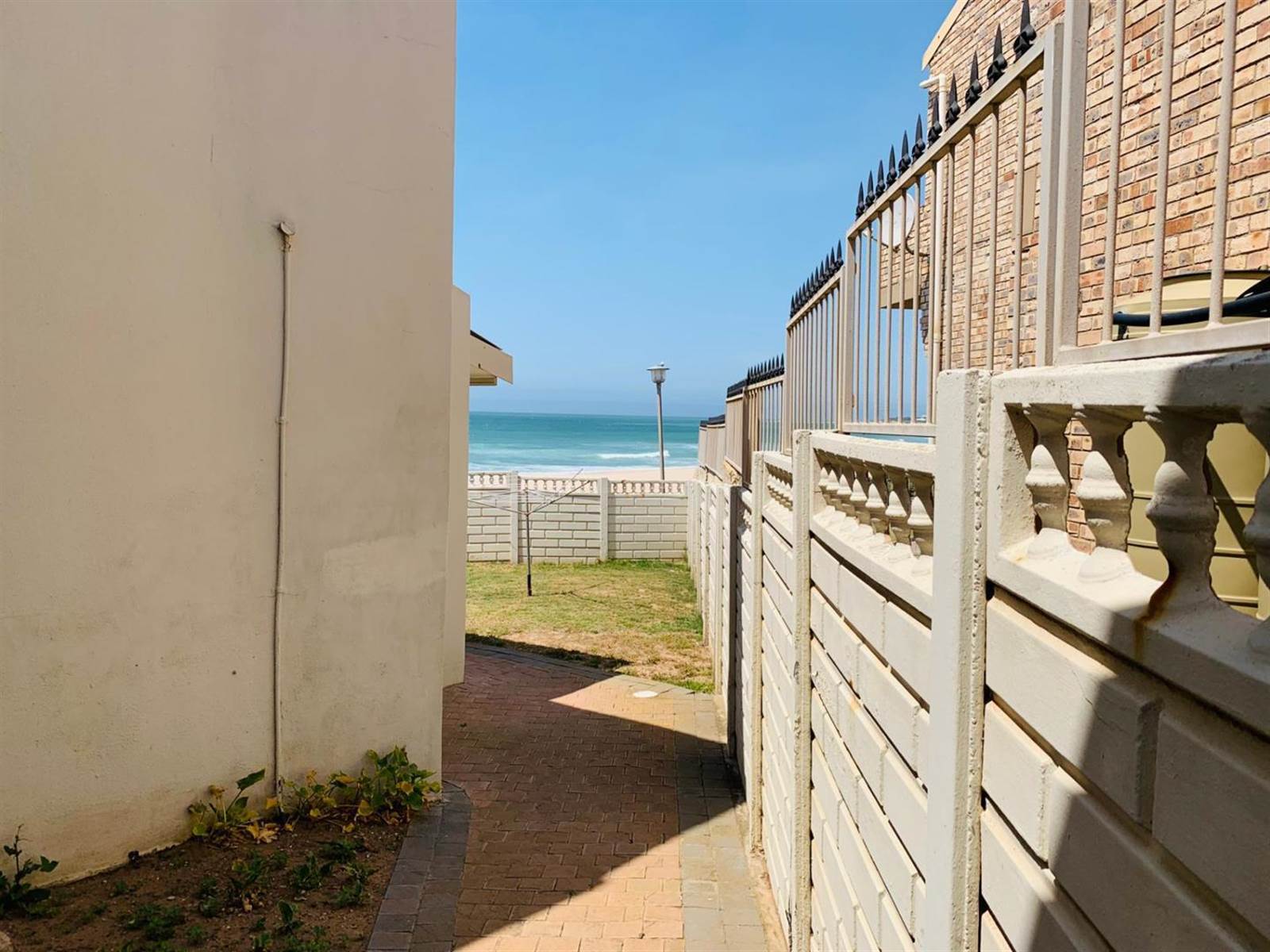 5 Bed House in Jeffreys Bay photo number 18