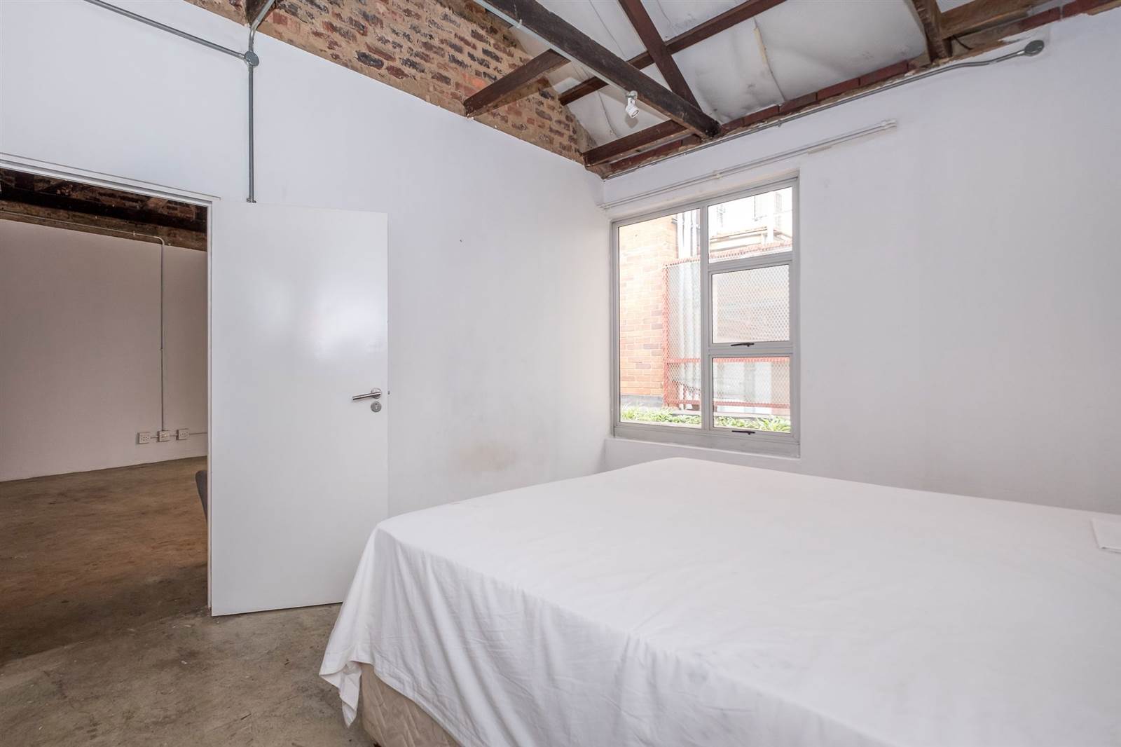 1 Bed House in Maboneng Precinct photo number 10
