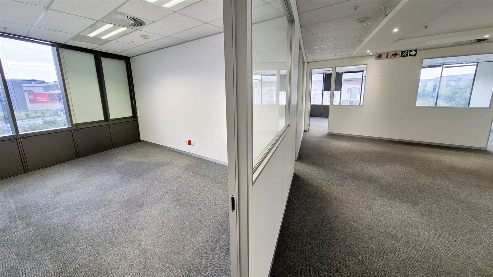 3161  m² Office Space in Menlyn photo number 18