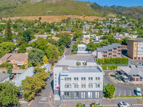 1851  m² Commercial space in Paarl