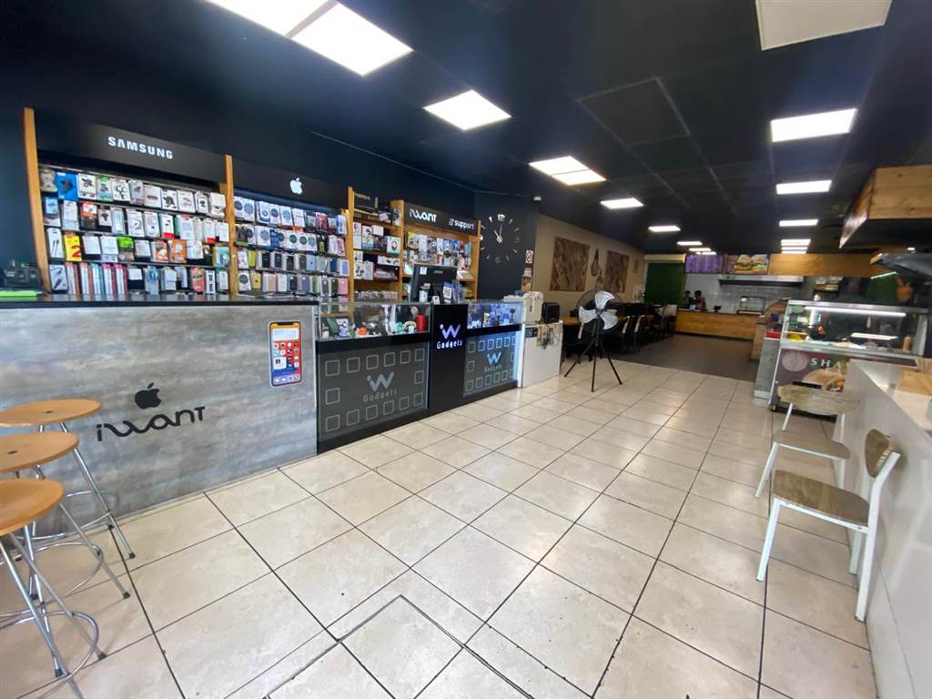 158  m² Retail Space in Sea Point photo number 6