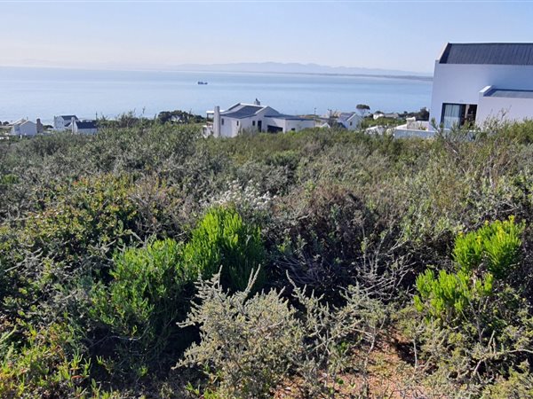 383 m² Land