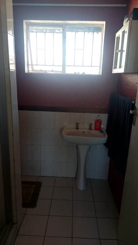 2 Bed House in Boksburg North photo number 7