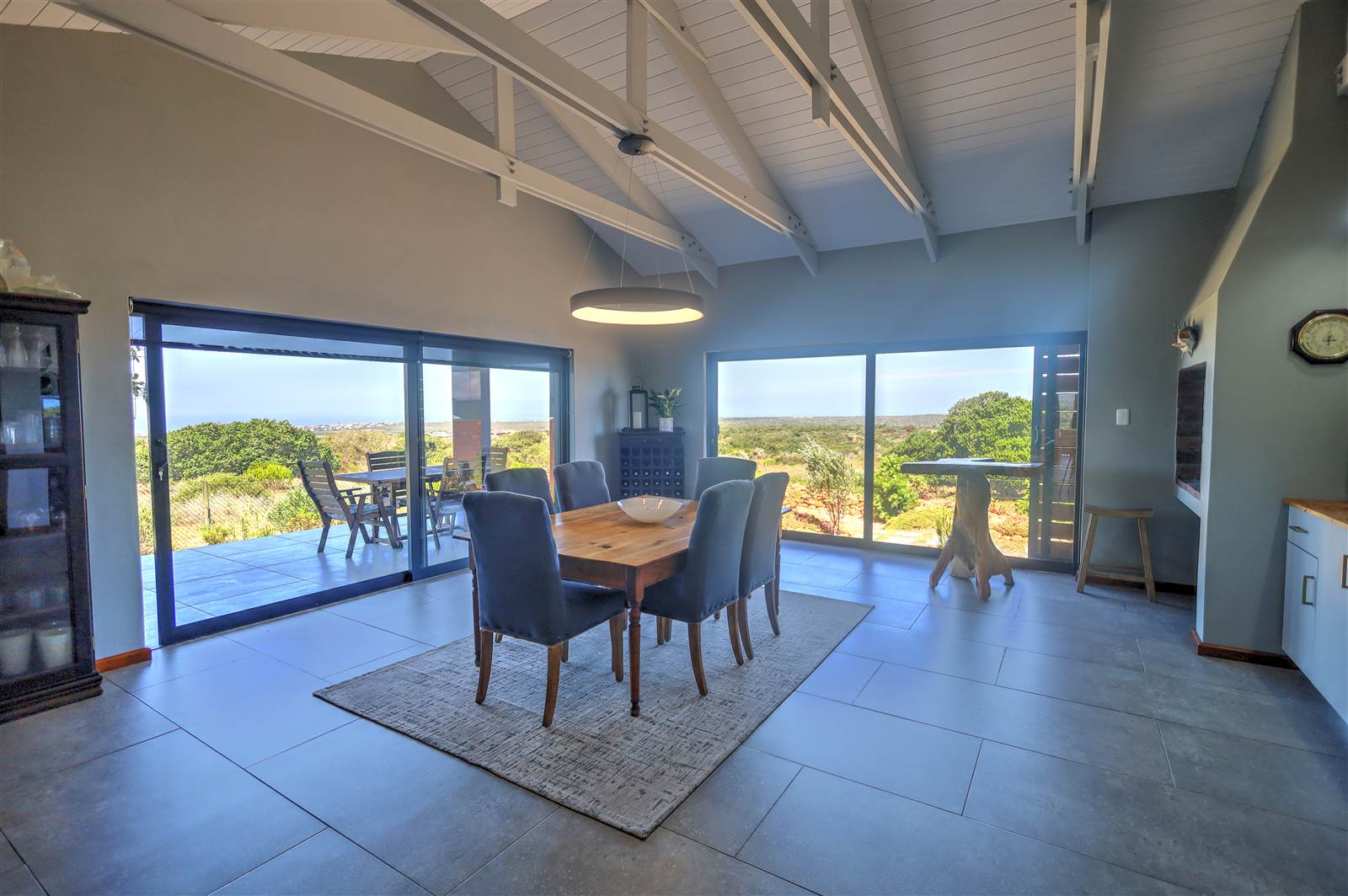 2 Bed House in Stilbaai photo number 11