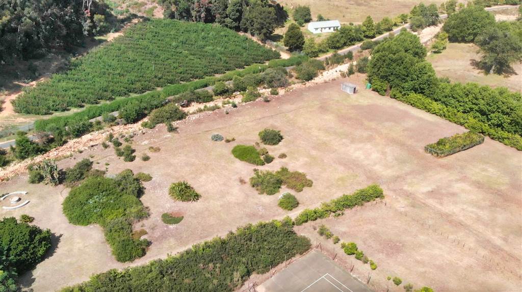 4.1 ha Land available in Stellenbosch Agricultural photo number 9