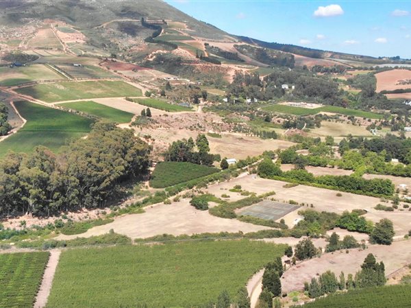 4.1 ha Land available in Stellenbosch Agricultural