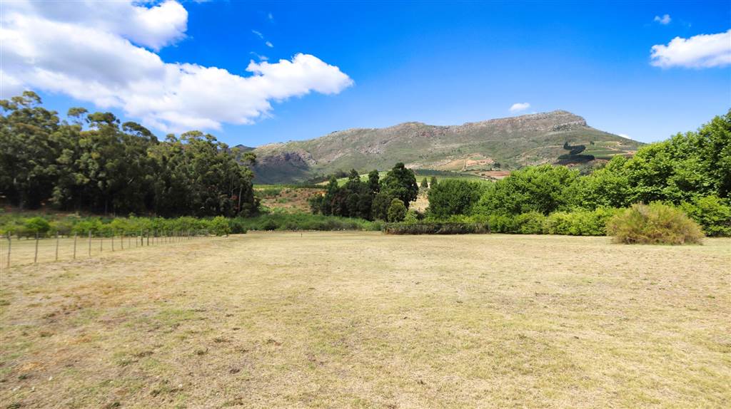 4.1 ha Land available in Stellenbosch Agricultural photo number 21
