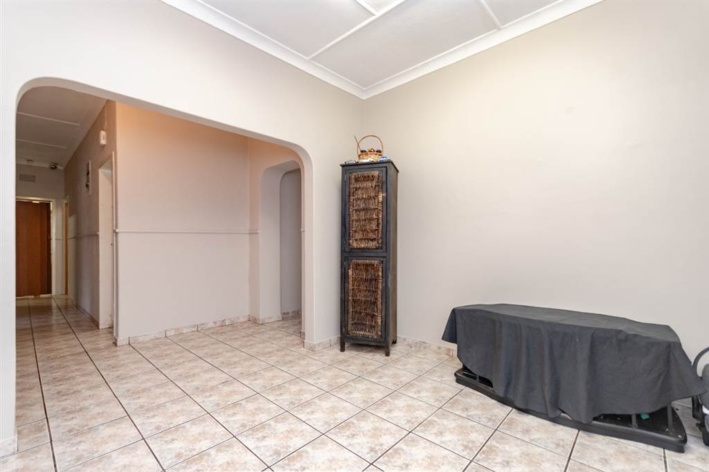 3 Bed House in Florentia photo number 3