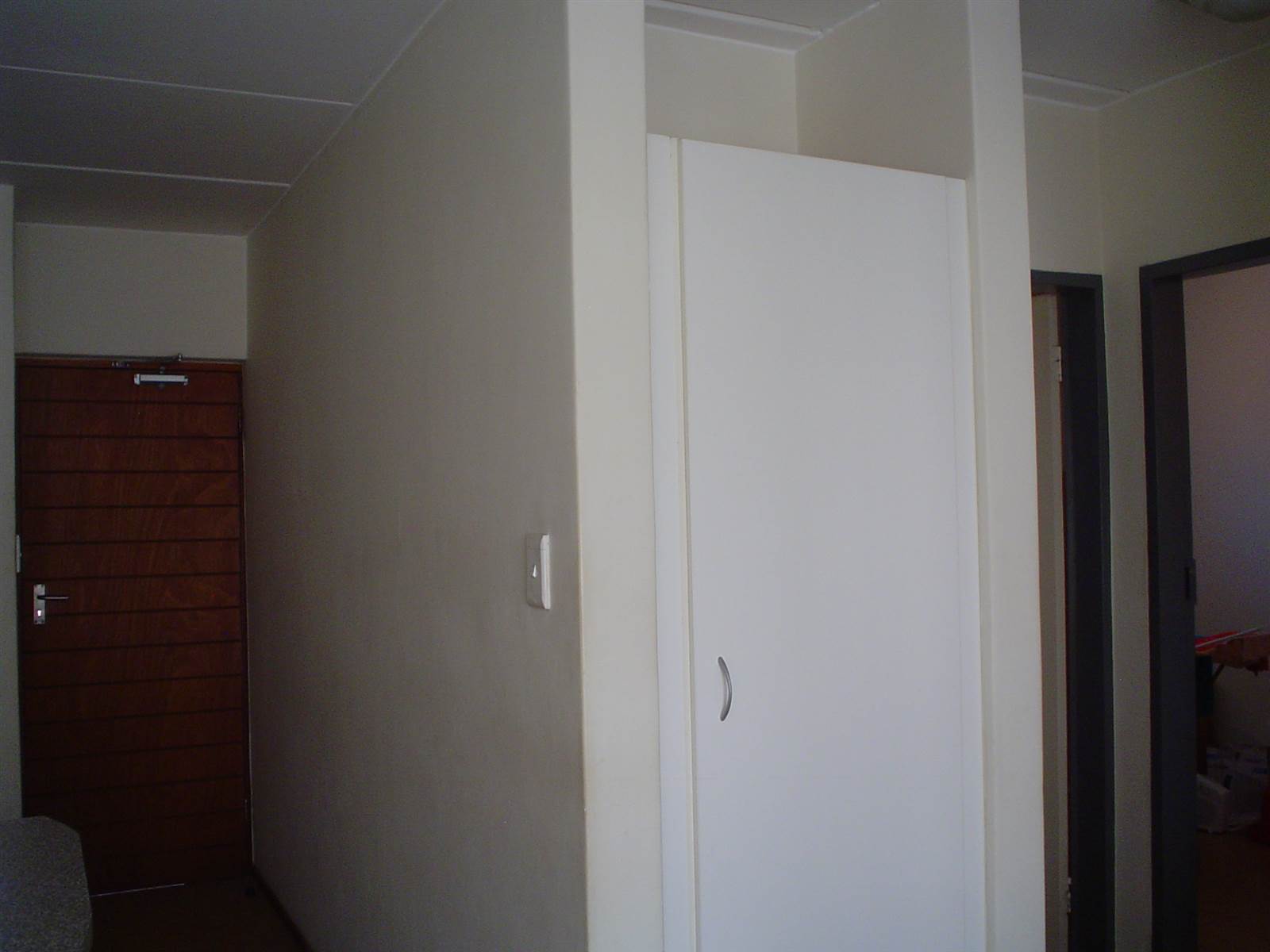 2 Bed Apartment in Rooihuiskraal North photo number 5