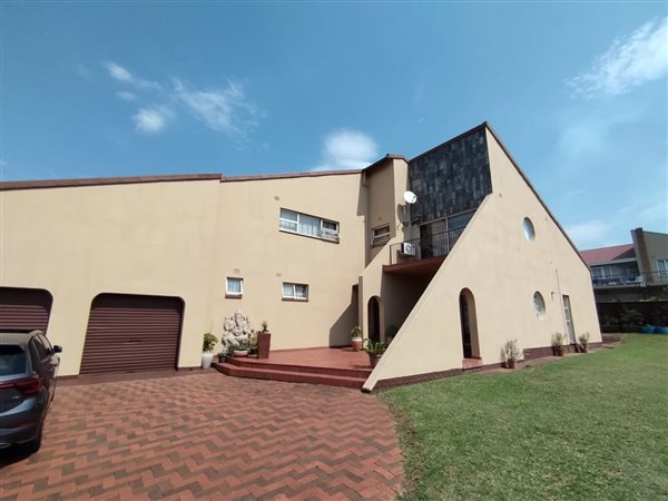 3 Bedroom House 3 Bedroom House