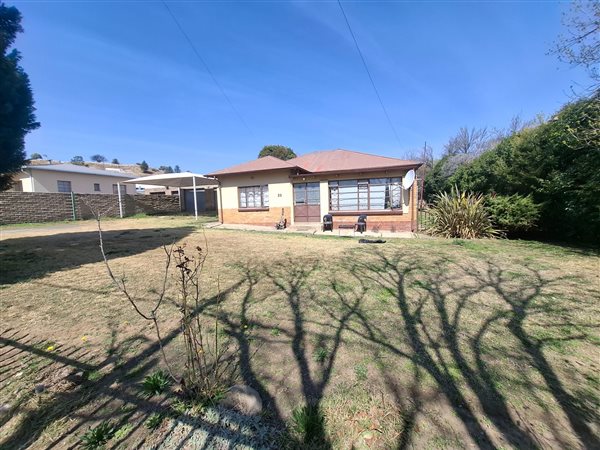 3 Bedroom House 3 Bedroom House