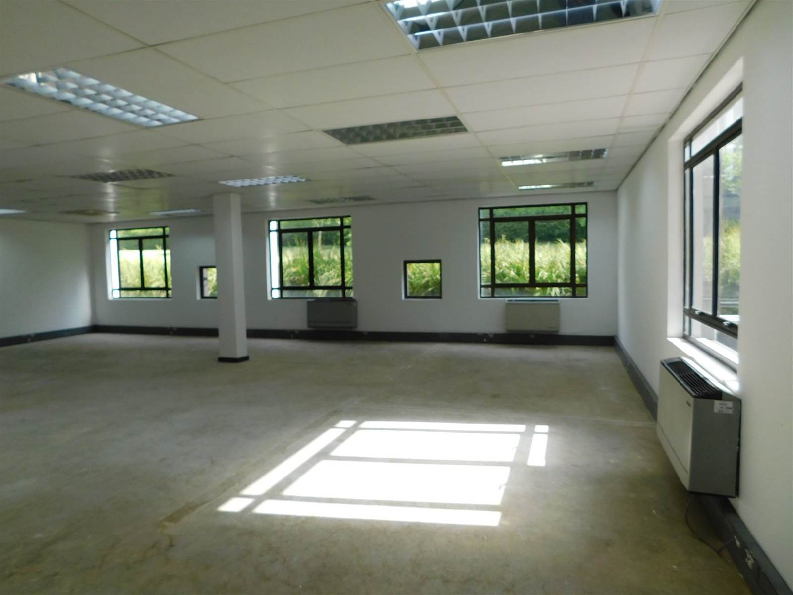 173  m² Office Space in Hyde Park photo number 14