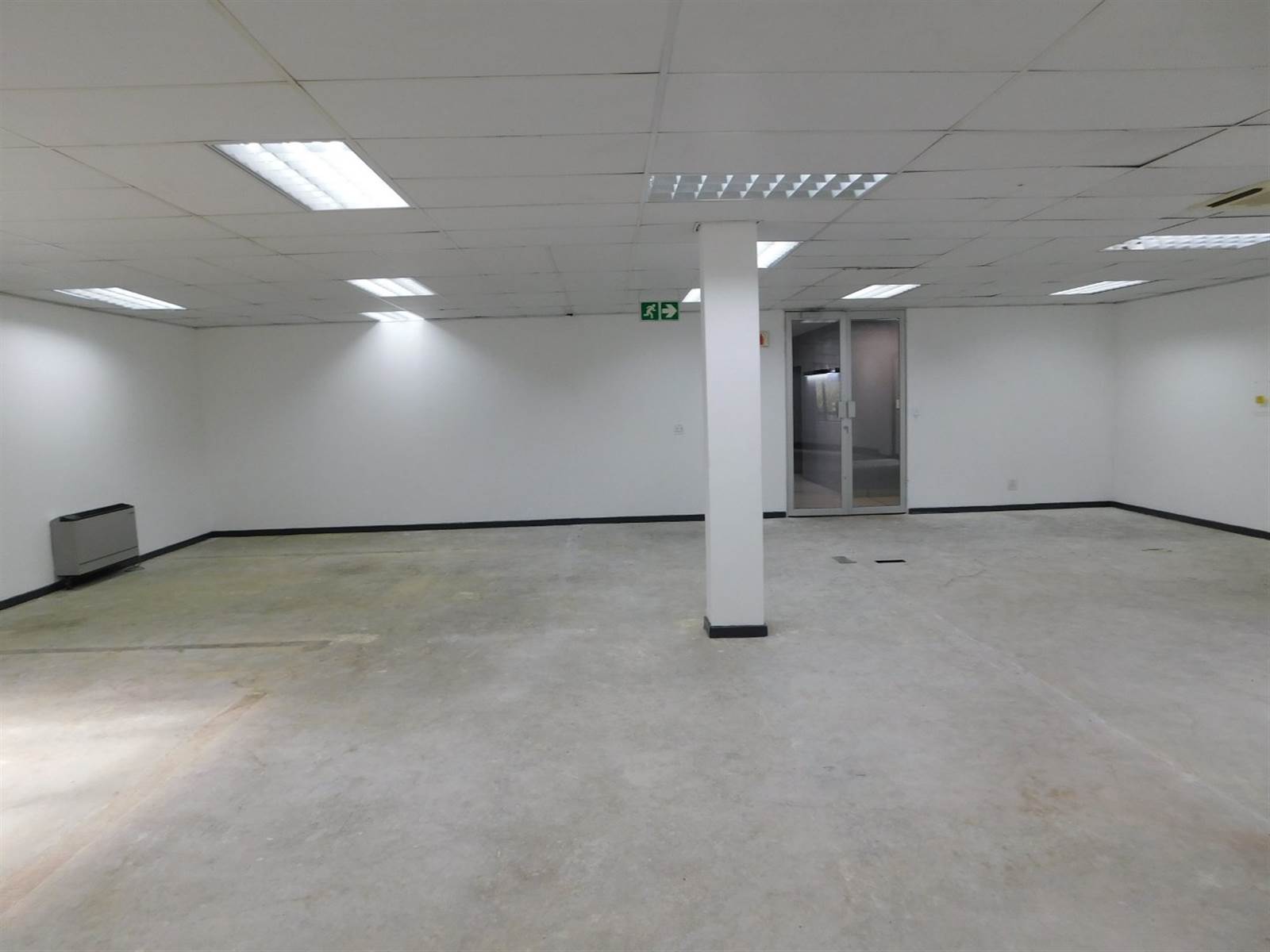 173  m² Office Space in Hyde Park photo number 8