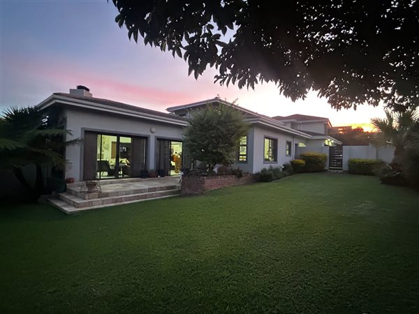 4 Bedroom House 4 Bedroom House