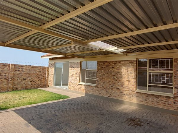 3 Bed Townhouse in Maselspoort