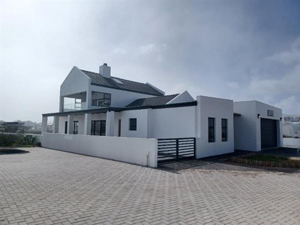 4 Bed House in Velddrif