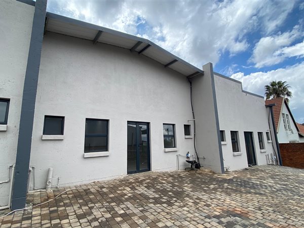 350  m² Industrial space