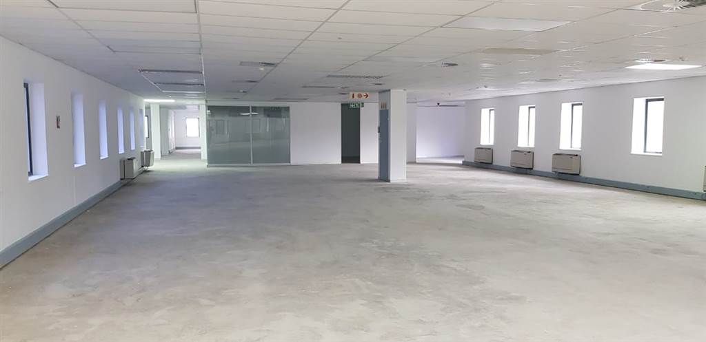 1611  m² Office Space in Illovo photo number 8
