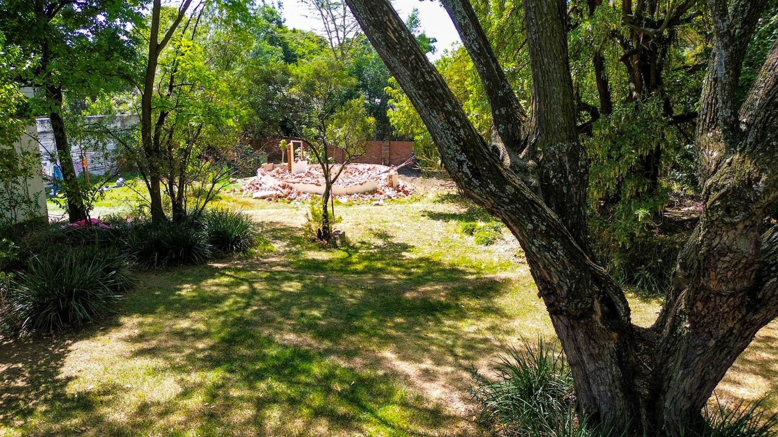 1265 m² Land available in Waterkloof photo number 10