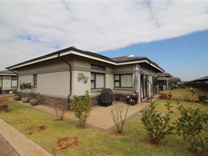 2 Bed House in Eastland Mature Lifestyle Estate